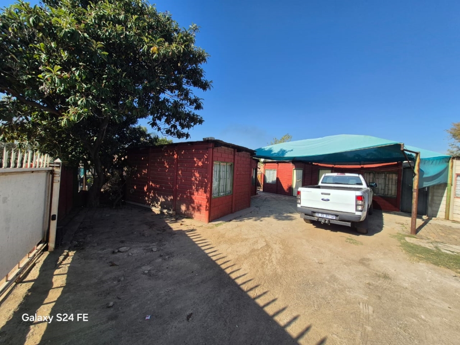 3 Bedroom Property for Sale in Rustenburg North North West